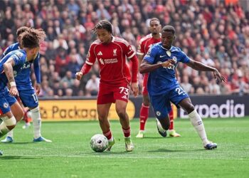 ليفربول وتشيلسي يتعادلان 1-1 في قمة الجولة 36 بالدوري الإنجليزي