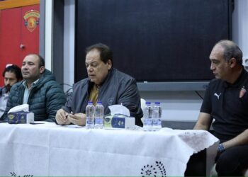 أبو العينين يحفّز لاعبي سيراميكا قبل مواجهة الزمالك الحاسمة