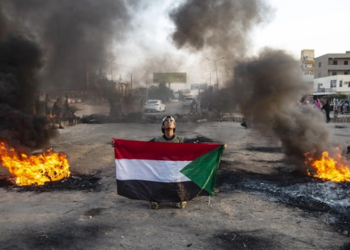 حظر الطيران في السودان.. مقترح يثير الجدل وسط تحركات أممية لمواجهة تداعيات الحرب