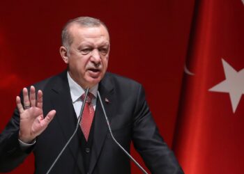 اردوغان: كبح البلطجة الإسرائيلية مسؤولية عالمية ملزمة لتفادي مآسي إنسانية كارثية بالمنطقة.