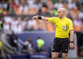 فيفا يكشف طواقم حكام مباريات إسبانيا والسعودية وإيران في مونديال 2026