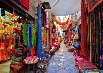 بازار اسواق بارو- اندونيسيا