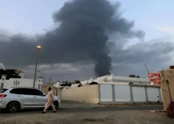 البحرين عقب القصف من قبل صواريخ طهران
