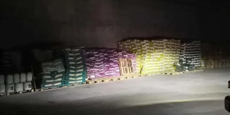 ليبيا تضبط مبيدات زراعية محظورة ومسرطنة في حملة واسعة للنيابة العامة