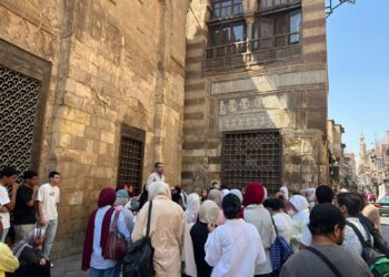 «مؤسسة زاهي حواس» تطلق المجموعة الثانية من دورتها الرابعة في الآثار الإسلامية بجولة في القاهرة الفاطمية