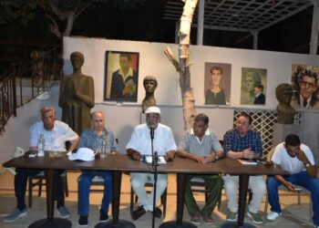 تعرف على تفاصيل وشروط مسابقة محمد عفيفى مطر للشعراء والنقاد العرب