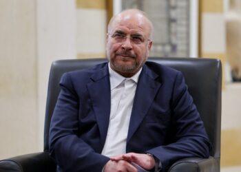 قاليباف: إذا مُنعت إيران من بيع نفطها فلن يبيع أحد بالمنطقة