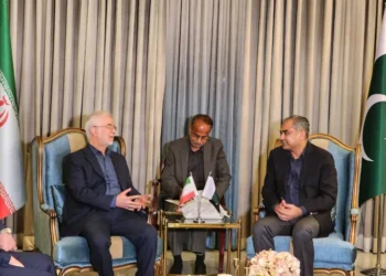 وزير الداخلية الإيراني يصل باكستان لبحث التطورات الإقليمية والتعاون الأمني