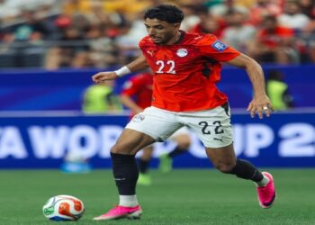 ذا أثلتيك: ريال مدريد يراقب عمر مرموش ضمن اهتمامات من مانشستر سيتي