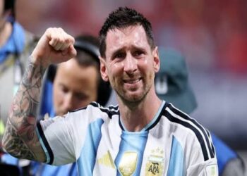 لويس فرنانديز يهاجم لاعبي الأرجنتين ويشيد بميسي وإسبانيا