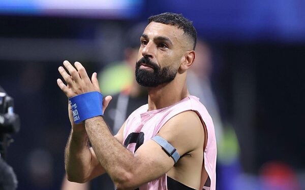 بشكتاش يجمّد مفاوضاته مع محمد صلاح بسبب خلافات مالية