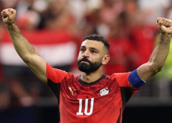 تقارير: محمد صلاح يقترب من اتحاد جدة بعرض ضخم