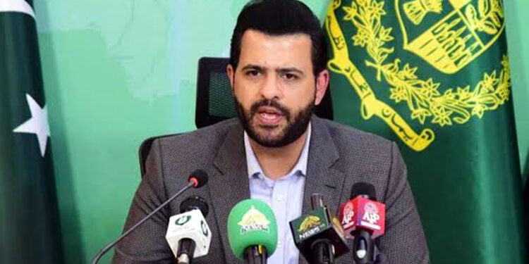السكرتير البرلماني للإعلام والإذاعة في باكستان، المحامي دانيال تشودري