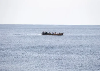 غرق قارب مهاجرين قبالة تونس يخلّف 8 قتلى و6 مفقودين