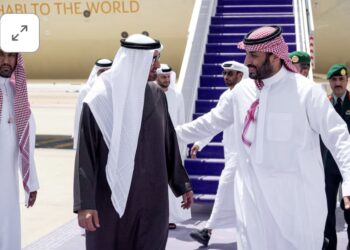 محمد بن سلمان مع محمد بن زايد- صورة ارشيفية