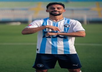 بيراميدز يضم أحمد عبد القادر لاعب الأهلي السابق رسميًا