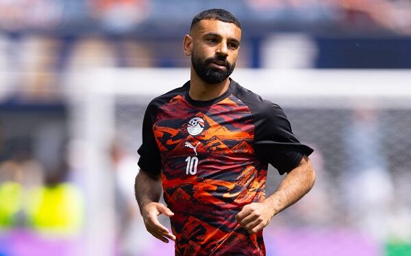 طرابزون سبور يبدأ مفاوضاته مع محمد صلاح.. الإعلان الرسمي الأربعاء