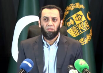 باكستان توسع برنامج دعم الوقود لملايين المواطنين
