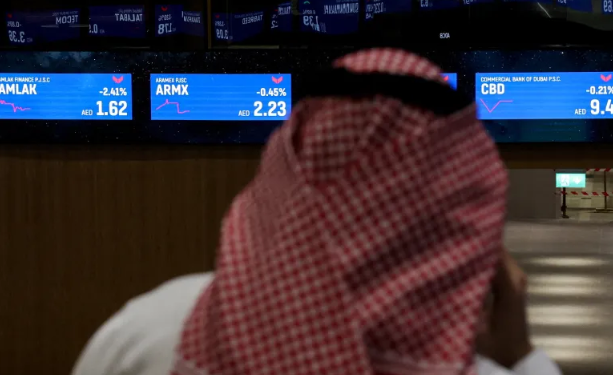 بورصات الخليج تتراجع وسط امواج الاوضاع السياسية العاتية