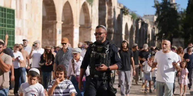 الأقصى بين تصاعد الاقتحامات ومخاوف تغيير الواقع القائم
