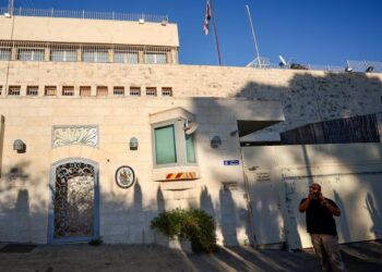 إسرائيل تصعّد ضد بريطانيا بعد عقوبات المستوطنات