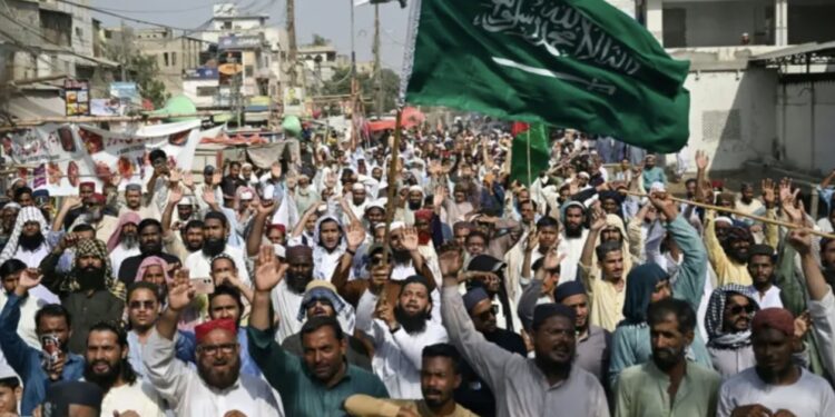 الصراع يتصاعد باليمن مع انسداد القنوات السياسية