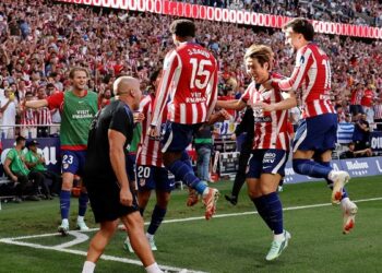 أتليتكو مدريد يهزم ريال مورينيو في الديربي ويصعد للوصافة