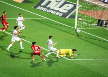 اتحاد الكرة يبدأ اتصالات أوروبية لاستقدام حكم أجنبي للقمة بين الأهلي والزمالك