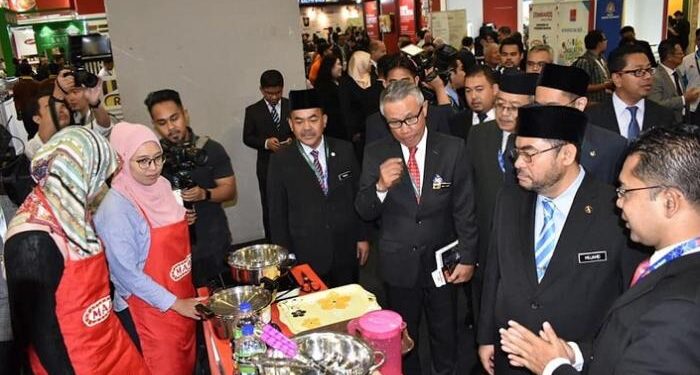 انطلاق معرض ماليزيا الدولي للمنتجات "الحلال "بمشاركة 1700 شركة