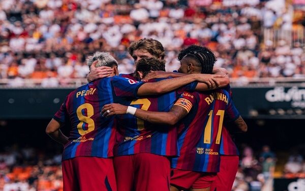 برشلونة يكتسح فالنسيا بخماسية ويواصل صدارة الليجا