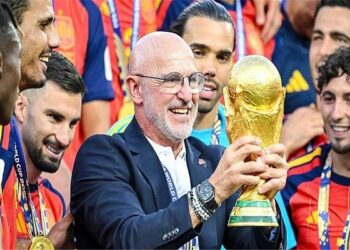 الاتحاد الإسباني يجدد عقد دي لا فوينتي حتى 2032 بعد إنجازاته التاريخية