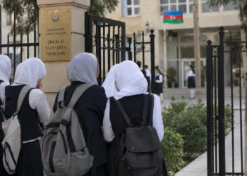 أزمة الحجاب في أذربيجان تشعل الاحتجاجات وتفتح معركة الحرية الدينية