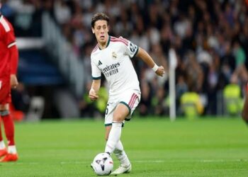 إشبيلية يفتح النار على التحكيم بعد الخسارة أمام ريال مدريد: جولر أفلت من الطرد