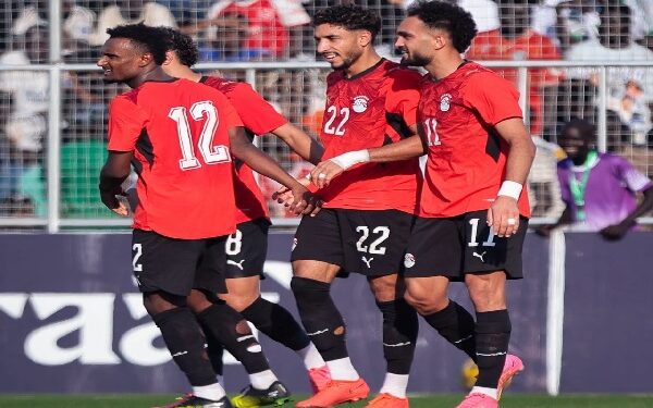 تقرير جنوب أفريقي: 3 نجوم في منتخب مصر يستوجبون رقابة خاصة قبل الودية المرتقبة