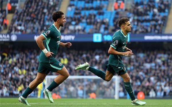برايتون يُسقط مانشستر سيتي في ملعب الاتحاد ويشعل صراع الصدارة بالدوري الإنجليزي
