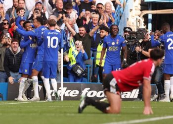 تشيلسي يُسقط مانشستر يونايتد بثنائية في الدوري الإنجليزي