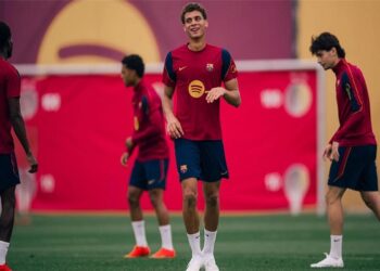 حمزة عبد الكريم يعود لتدريبات برشلونة بعد مشاركته الدولية مع منتخب مصر