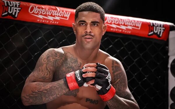 من ترتيب ثلاجة دانا وايت إلى قفص UFC.. إيفرت يحقق الحلم بعقد احترافي