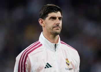 ضربة قوية لريال مدريد قبل الكلاسيكو.. كورتوا يغيب أمام برشلونة بسبب الإنفلونزا