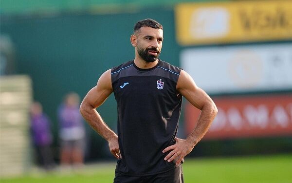 هتافات جماهير طرابزون سبور لمحمد صلاح تثير غضب باحث إسلامي تركي